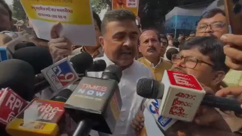 চিন্ময়ের গ্রেফতারে বাংলাদেশে ভারতের পণ্য রপ্তানি বন্ধের হুঁশিয়ারি বিজেপির